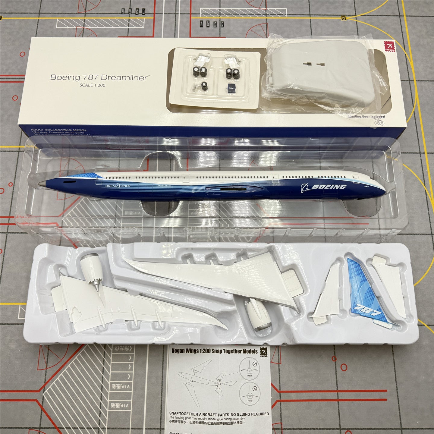 1/200 Boeing B787-10 11137 - cover